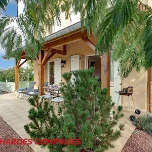 Saint-forgeux-lespinasse, 3 Pièces, 4 Personnes - Fr-1-496-37 Hébergement de vacances